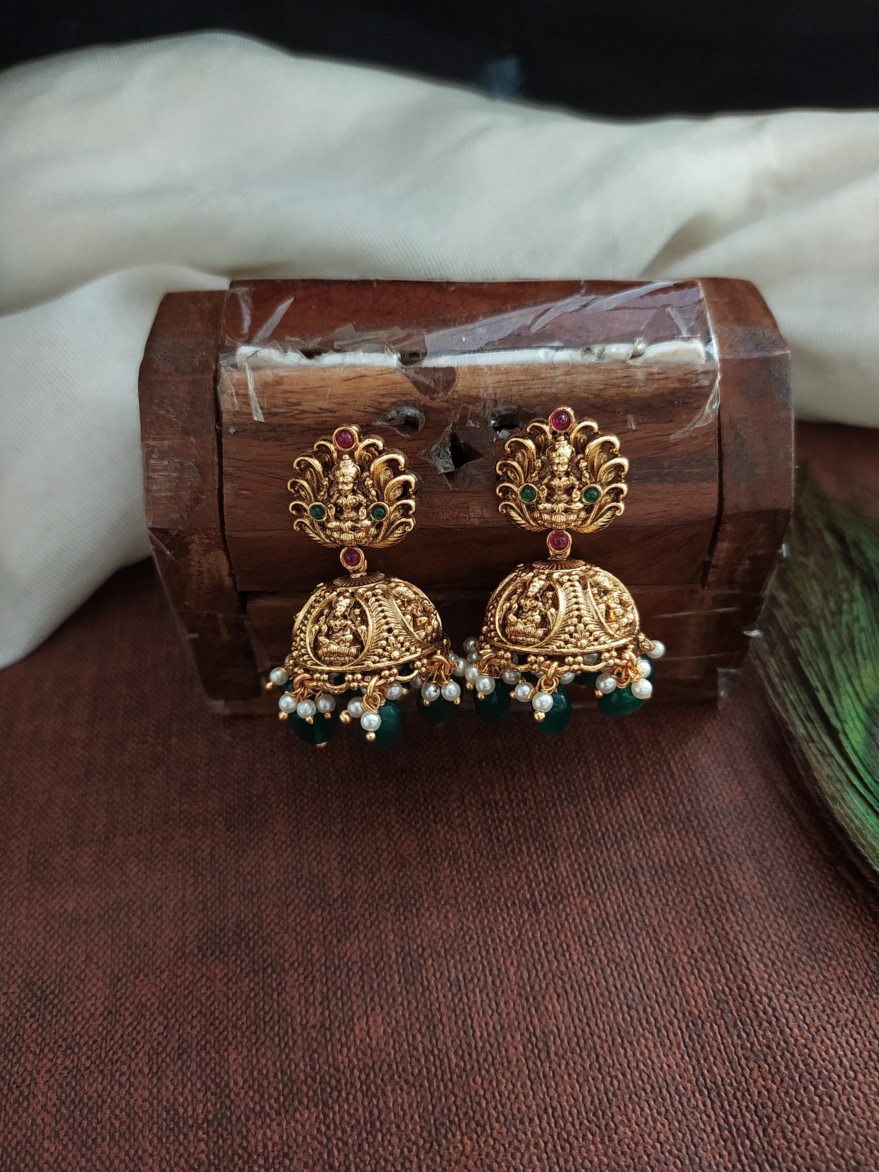 Antique Lakshmi Long Haram Set with Kasumalai Design - Kemp Stones