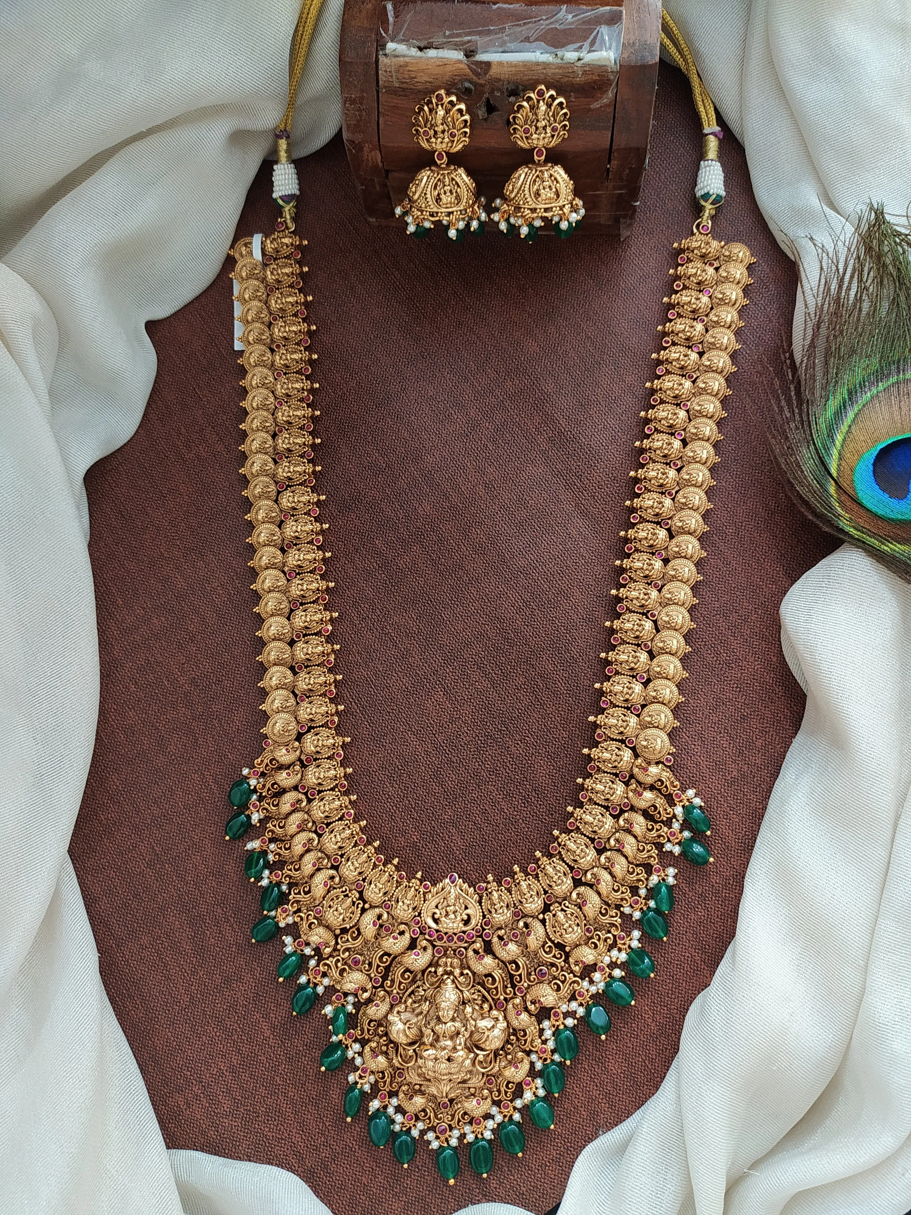 Antique Lakshmi Long Haram Set with Kasumalai Design - Kemp Stones