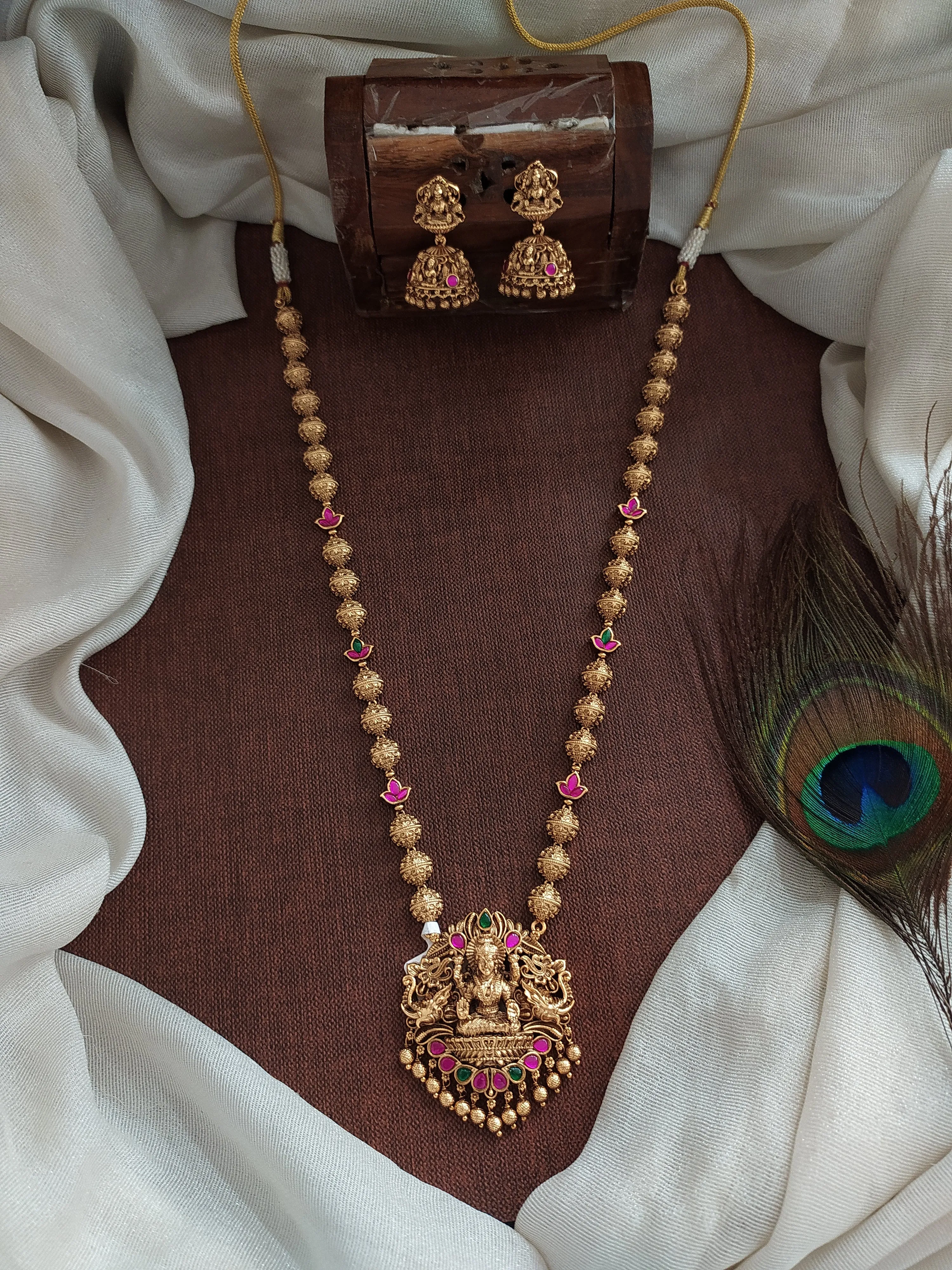 Antique Lakshmi Pendant Mala Set with Floral and Golden Ball Chain