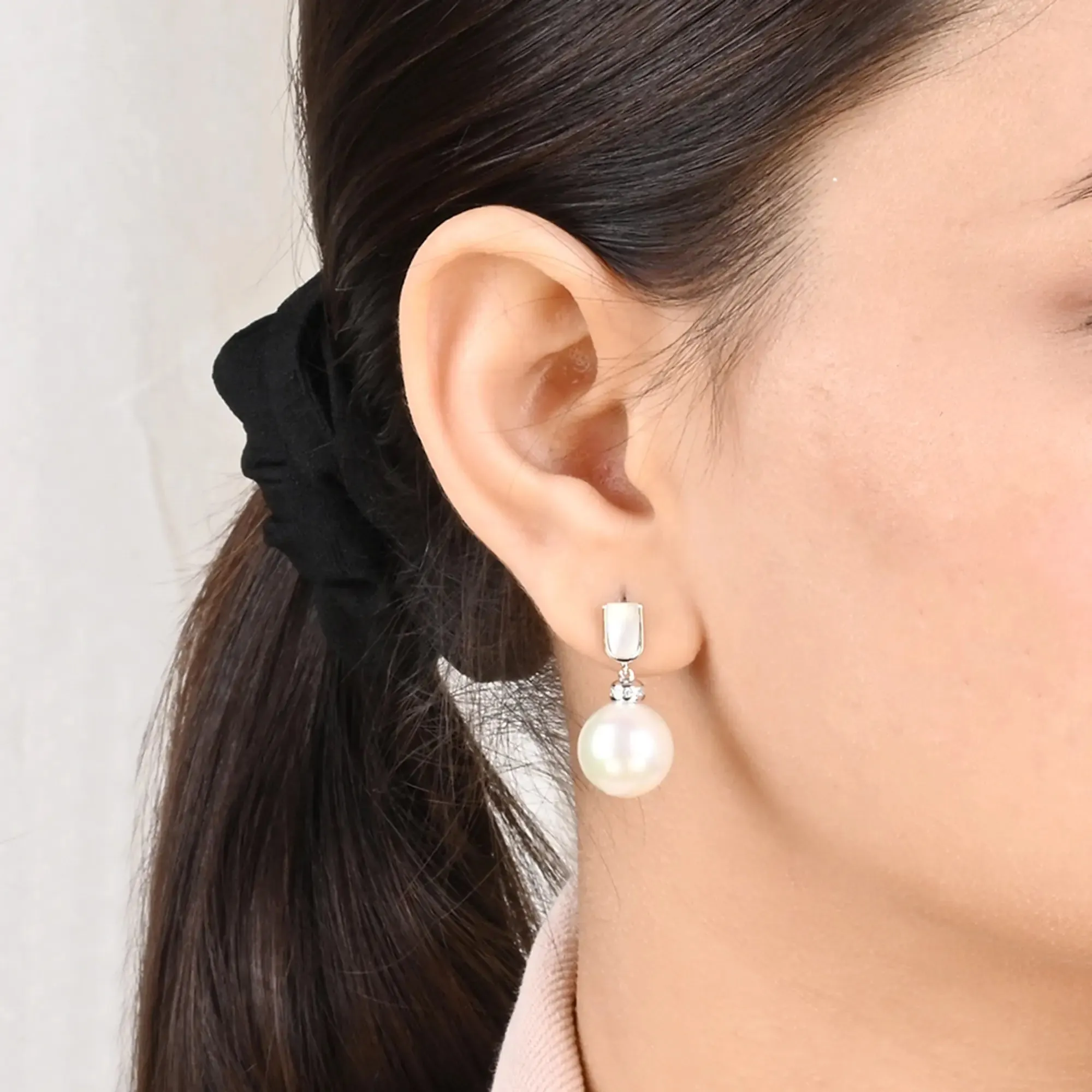 Drop Pearl Earrings