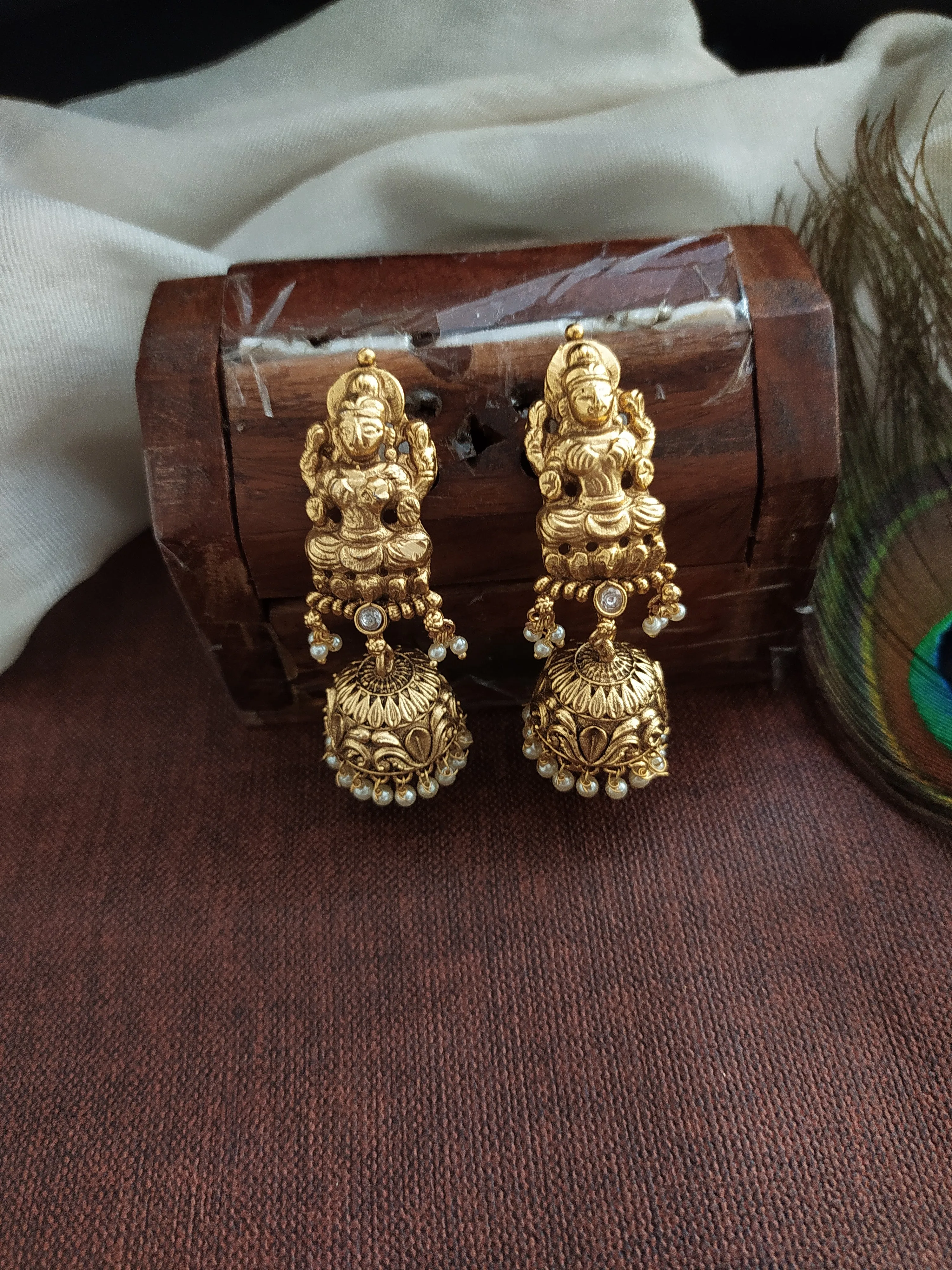 Embrace Divine Blessings The Lakshmi Ji Antique Choker Set