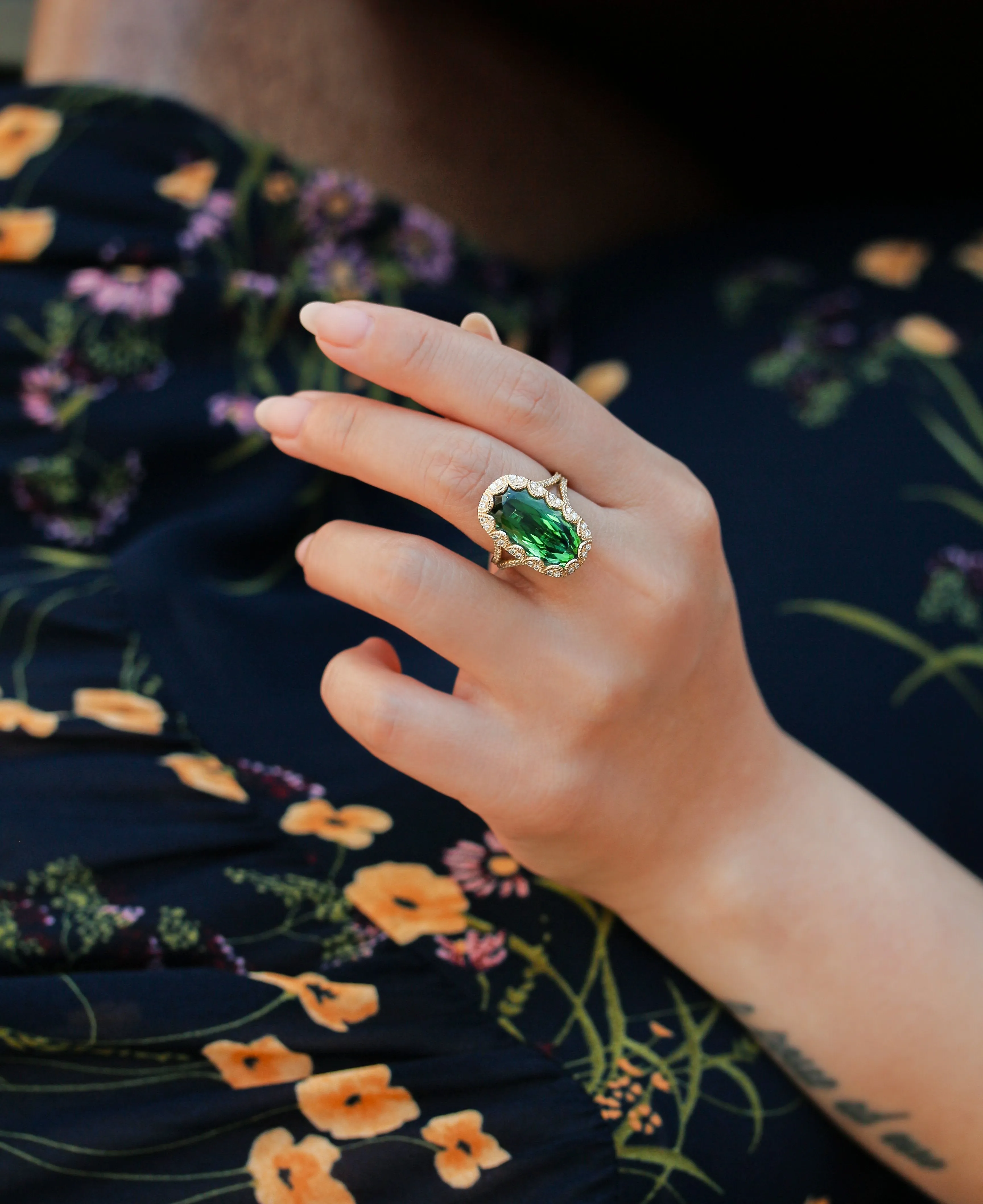 Green Tourmaline Royal Scallop Ring