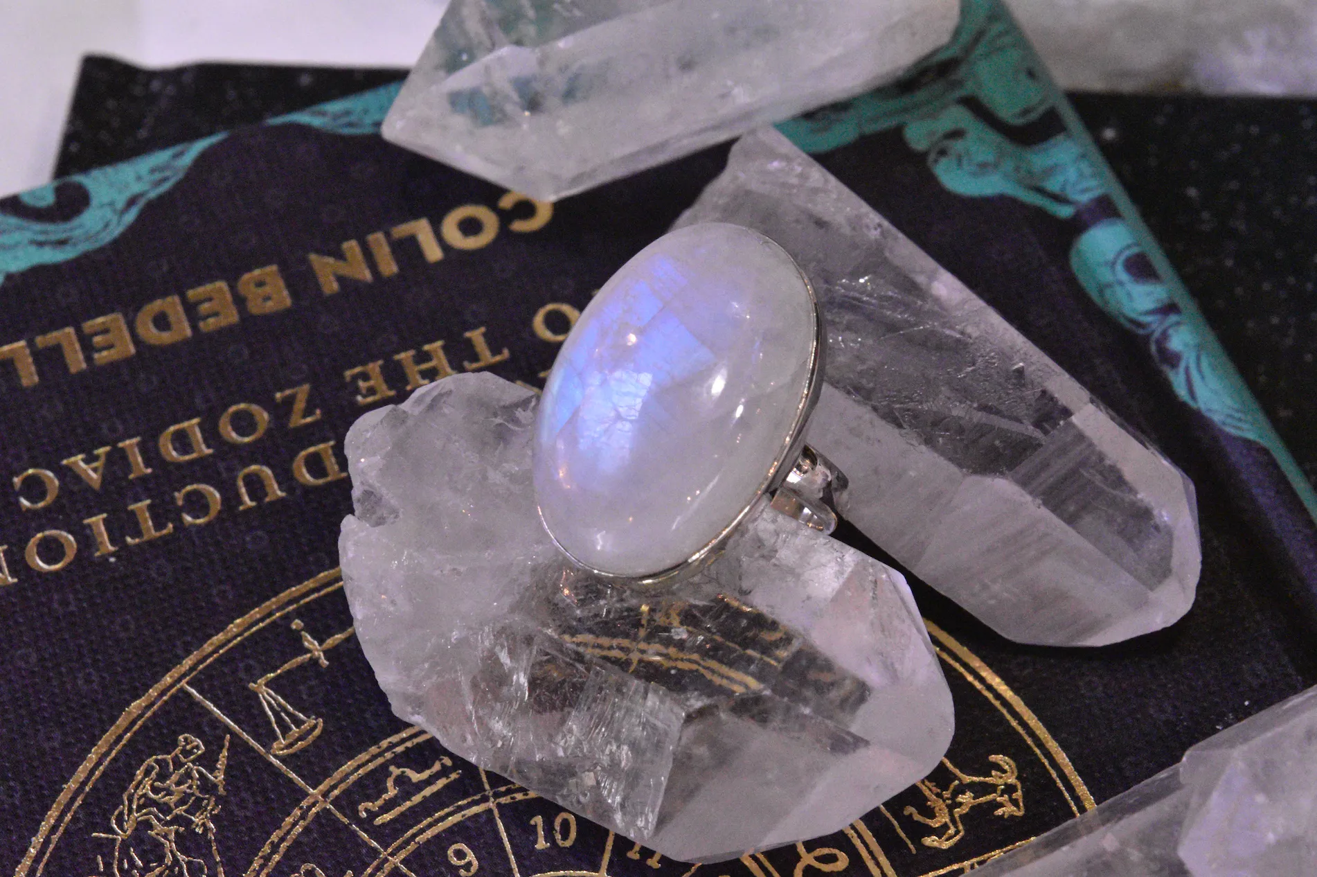 Moonstone Akoni Ring - Large Oval