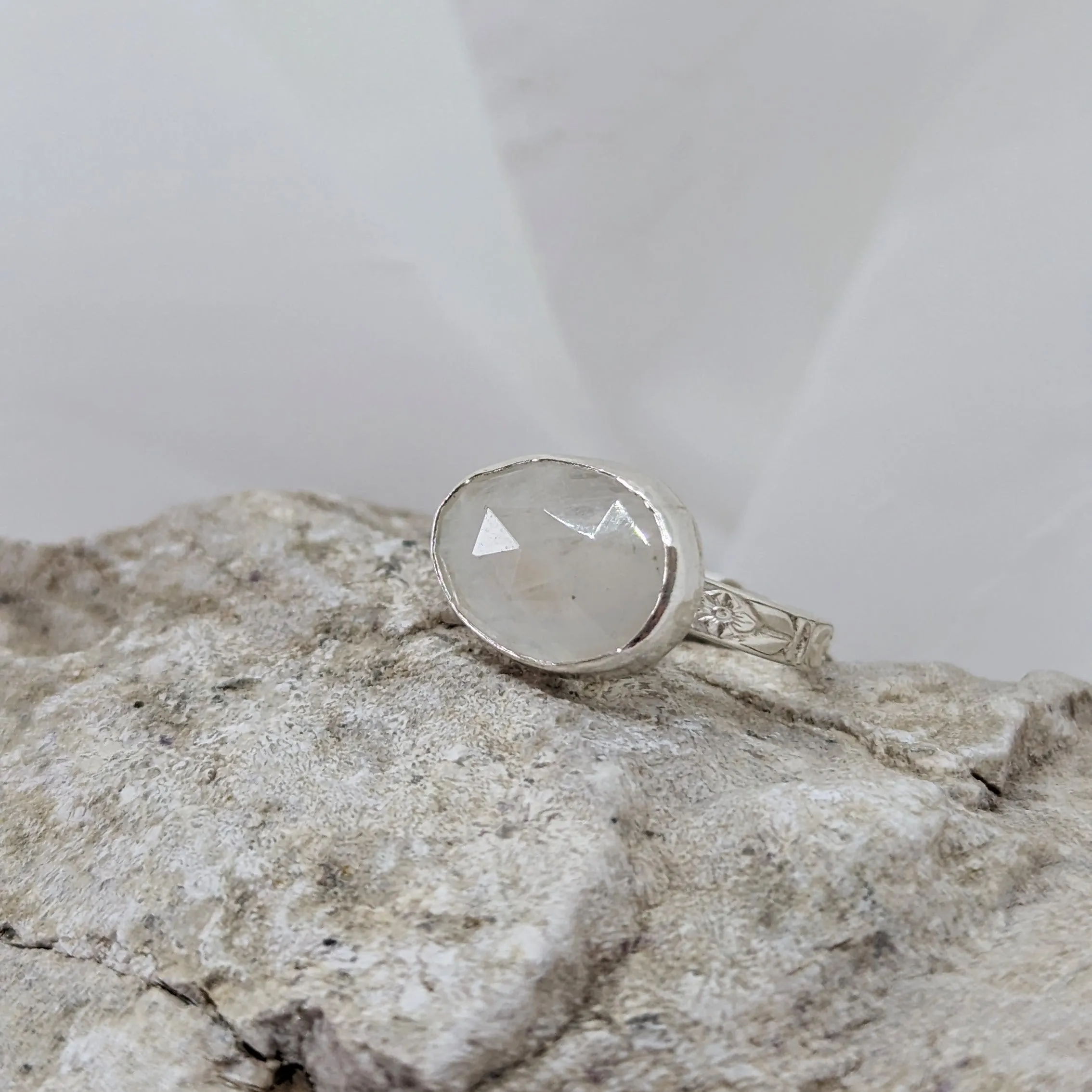 Vintage Rainbow Moonstone Ring